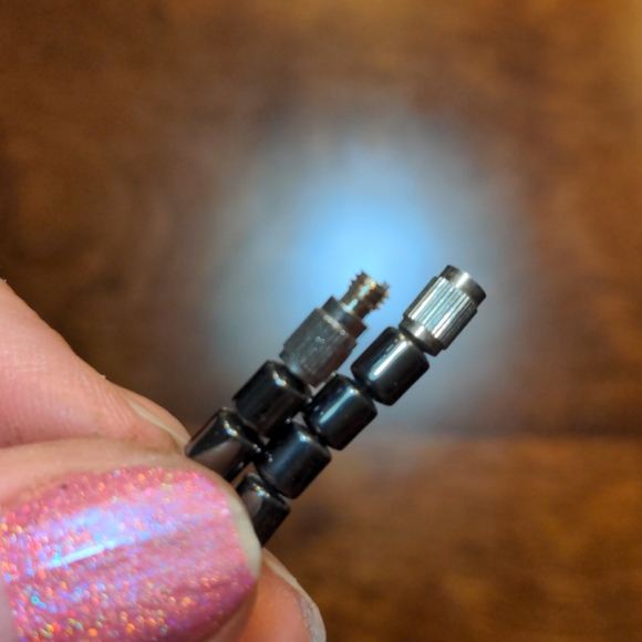 Jewelry - Picture 3 of 3